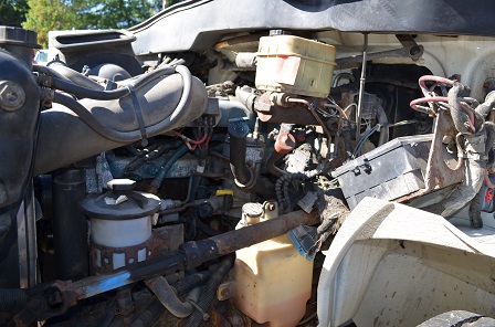 Engine of International 400SER Truck