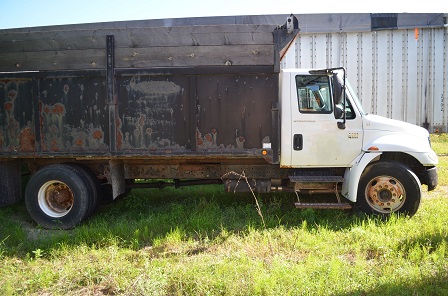 International 400SER Chip Truck for Sale in NH