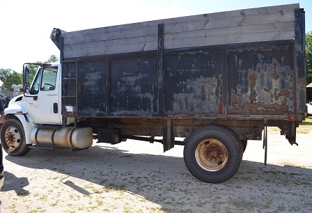 International 400SER Chip Truck for Sale